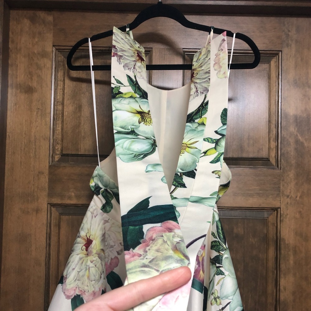 Lulus Hydrangea Skater Dress - Picture 4 of 8